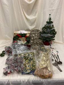 lot 61 image: Group incl. American Girl Christmas Decor Lot with Ornaments & Decor