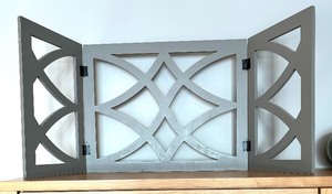 lot 36 image: Decorative Table Top Wooden Gray Folding Screen
