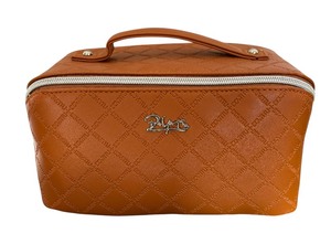 lot 43 image: Boyatu Travel Bag
