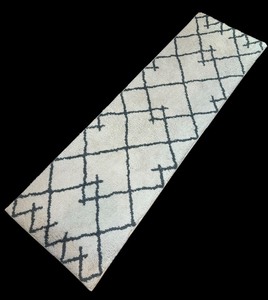 lot 48 image: Runner  Rug