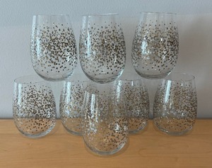 lot 69 image: Set of Eight Confetti Glass Tumblers