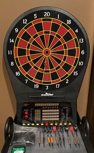 lot 99 image: Arachnid Dart Board