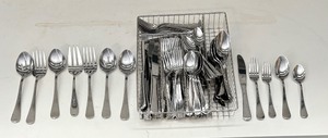 lot 178 image: Splendide Flatware Grouping