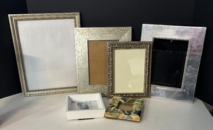 lot 191 image: Fantastic Frames