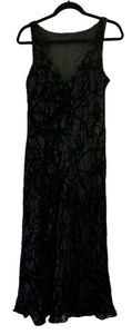 lot 64C image: Elegant Jones New York Dress