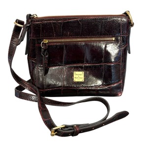 lot 405 image: Dooney & Bourke Pembroke Allison Handbag