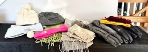 lot 138A image: Staying Warm Mens and Womens Hats, Scarfs, Head Ear Bands, Gloves, Mittens and More