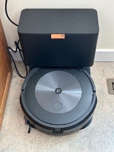 lot 120 image: Roomba and iRobot ADG-N1 Clean Base Automatic Dirt Disposal Charger