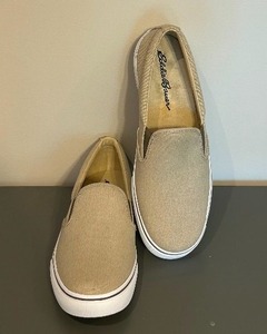 lot 384 image: Mens Eddie Bauer Slip Ons Size 12