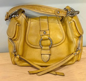lot 392 image: Banana Republic Pebbled Leather Purse  Handbag Color Butterscotch