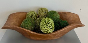 lot 103 image: Pretty Hand Carved Wooden Bowl with Green Ball Decor