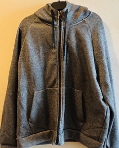 lot 217 image: 32 Degree Heat Size XXL Mens Grey Sweatshirt