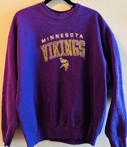 lot 218 image: XXL Minnesota Vikings Crewneck Mens Sweatshirt
