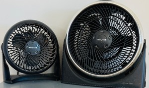 lot 220 image: Two Honeywell Table Fans