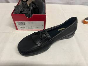 MM. Dexter Sport Mocs-Size 8M