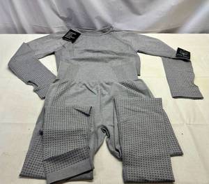 Gym Wolf Yoga Set-Gray-large