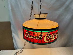 lot 1 image: Coca-Cola Lamp