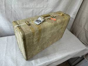 lot 8 image: Samsonite Style 4521 Luggage