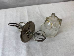 lot 14 image: Hand Crank Whipper