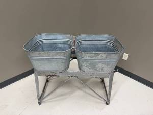 lot 16 image: Double-Chamber Wash Tub
