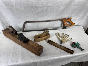 lot 48 image: Woodworking Tools