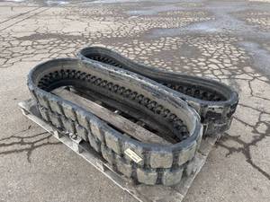 Brand New Kubota Skid Tracks - LOW RESERVE SAVE BIG $$$$