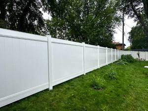 6 tall White Vinyl Fencing - Brand New.  Appx 75