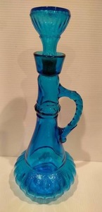 lot 20 image: I Dream of Jeanie Vintage Blue Decanter