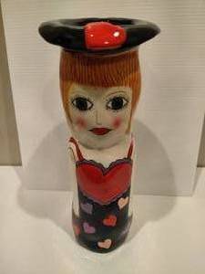 lot 120 image: Susan Paley by GANZ Amy Vase