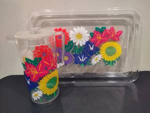 lot 37 image: Vintage Plastic Serving Tray & Matching Pitcher