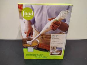 lot 33 image: FOOD NETWORK Immersion Blender
