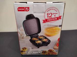 lot 31 image: DASH Egg Bite Maker