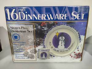 lot 45 image: Snowman Winter Dinnerware Set for Eight