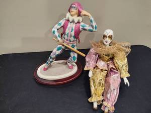 lot 40 image: Limited Edition GOEBEL Opening Act Court Jester  Friend