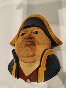 lot 112 image: BOSSONS Vintage Chalkware Mr. Bumble