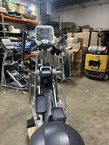Precor EFX Adjustable stride Elliptical Trainer