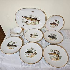 lot 81 image: Rosenthal Fish Service Chinaware