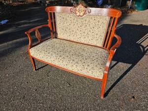 lot 122 image: Antique Art Deco Settee Bench