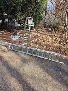 lot 204 image: Aluminum Ladder Bundle