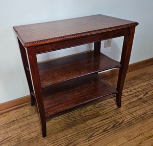 lot 145 image: Vintage Georgian Style Side Table