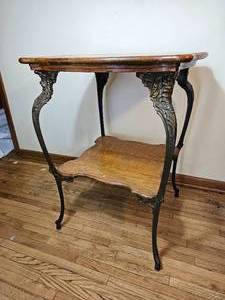 lot 8 image: Vintage Neo-Gothic Parlor Table