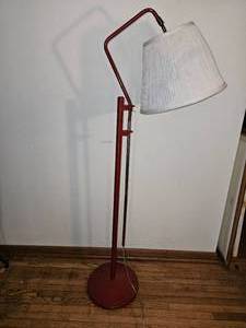 lot 148 image: 50s Industrial Adjustable Heigh Lamp