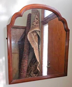 lot 245 image: Vintage Antique Bow Top Vanity Mirror