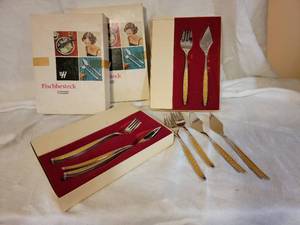 lot 114 image: Vintage Fish Service for 12 by Fischbesteck