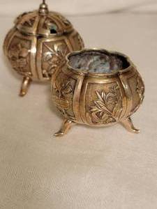 lot 109 image: Vintage Asian Silver Mini Condiment Servers