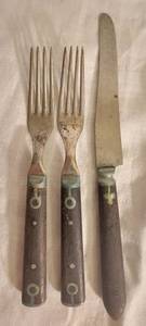lot 193 image: Civil War Era Knife & Forks