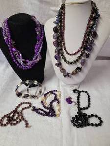 lot 189 image: Deep Rich Gemstone Jewelry Collection