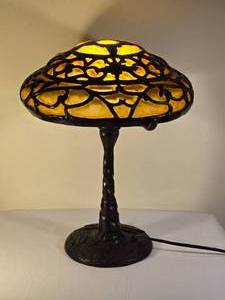 lot 2A image: Vintage Tiffany Style Table Lamp with Amber Slag Glass Molded Shade - A