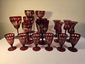 lot 69 image: Sparkling Vintage Scarlet Czech Glass Married Set - Egerrman - (17)