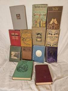 lot 356 image: Collection of Vintage Adventure Hardcovers